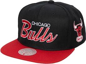 Mitchell & Ness Chicago Bulls Team Script Snapback Cap