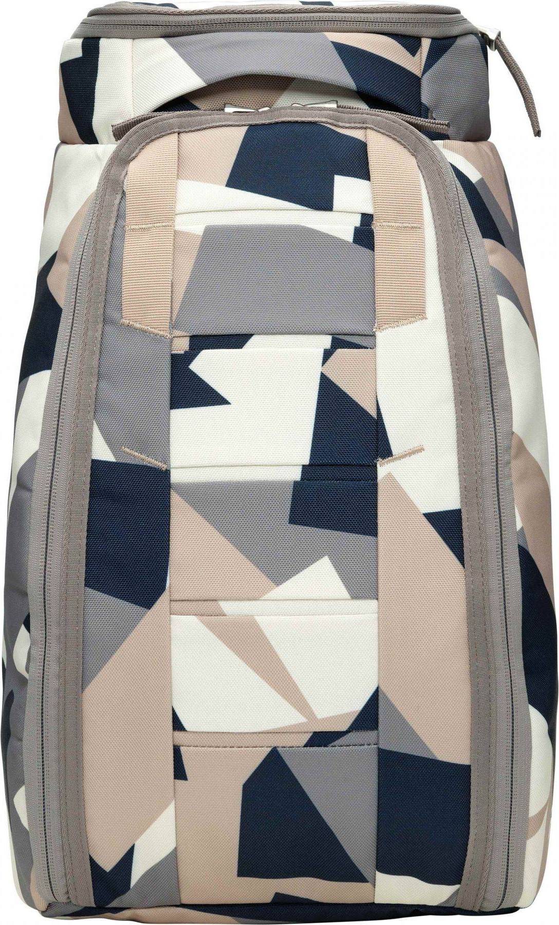 Db the hugger Db Hugger Backpack 20L - Line Cluster