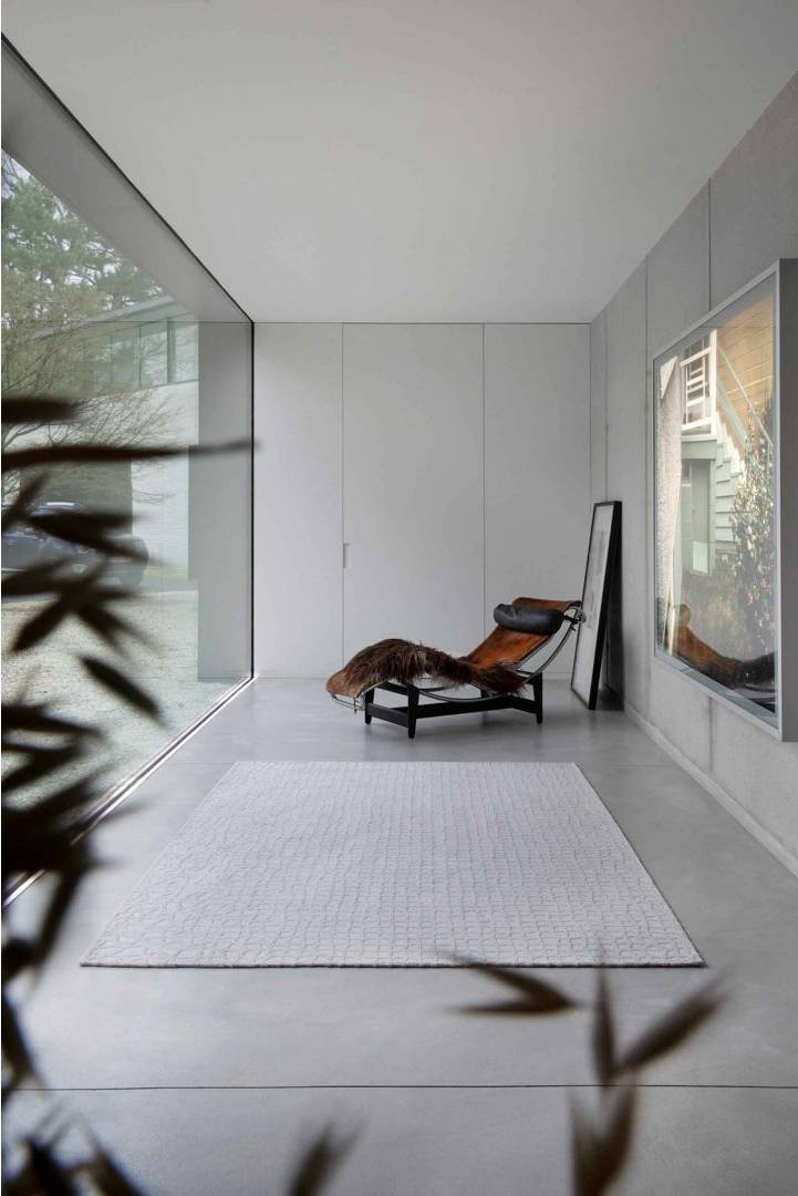 Louis de Poortere Machine Woven Rug White