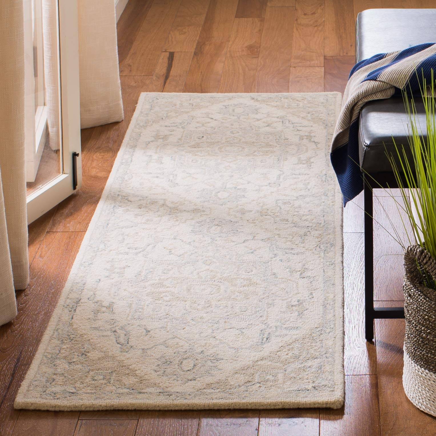 Safavieh Micro-Loop Collection Beige