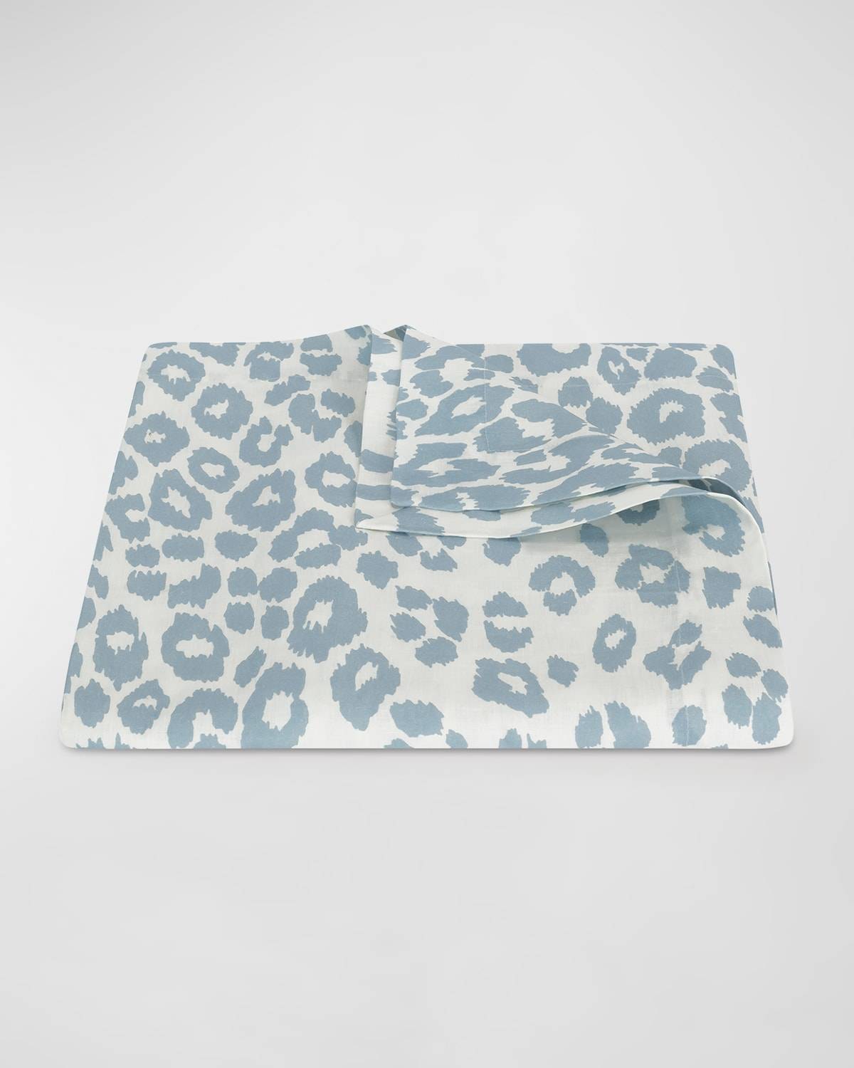 Matouk Iconic Leopard Round Tablecloth Multicolor, Blue