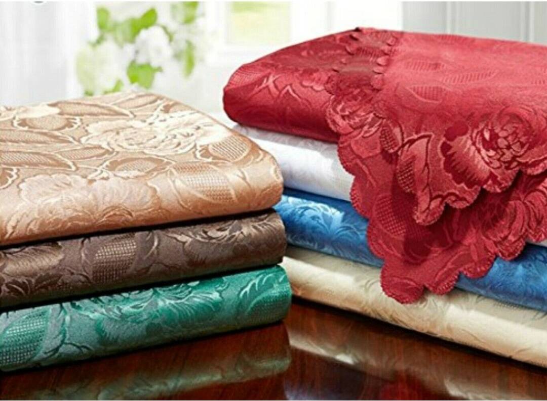 ClassicLiving Gaskell Tablecloth