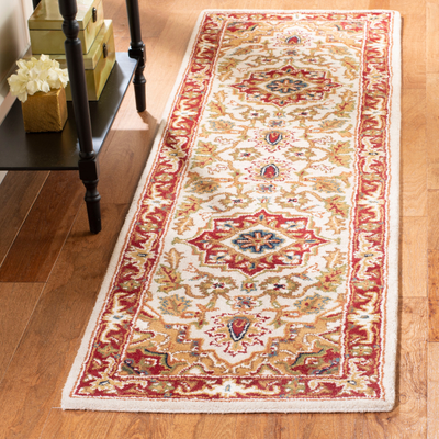 Safavieh Classic Roderick Traditional Gold, Red