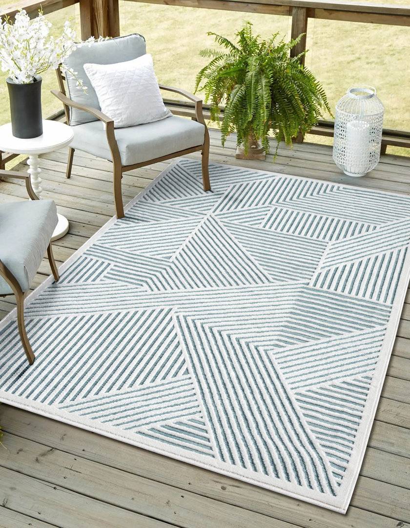 Metro Lane Bryanah Area Rug