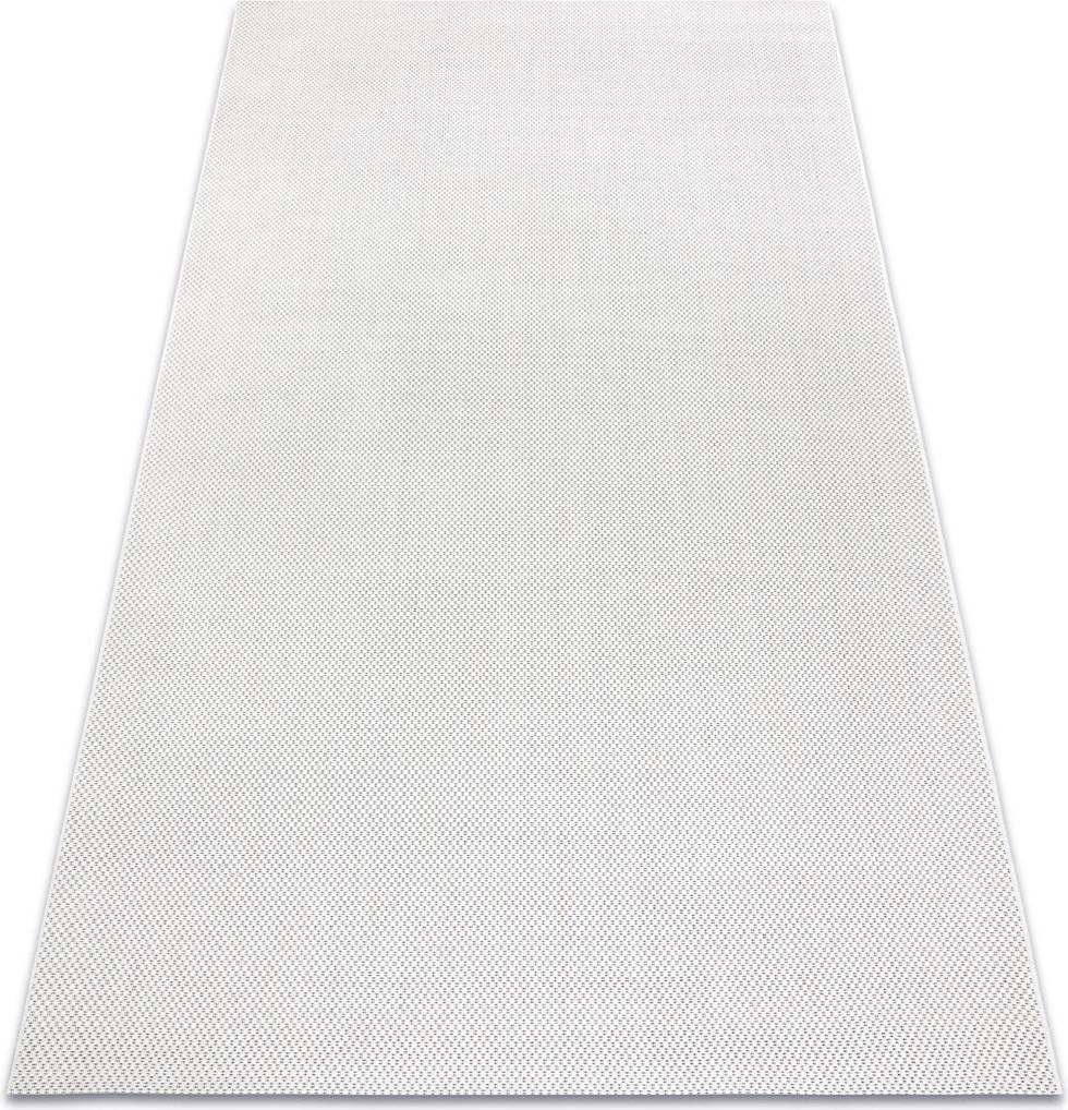 Ebern Designs Eyvette White Rug Rectangle 140 x 200 cm