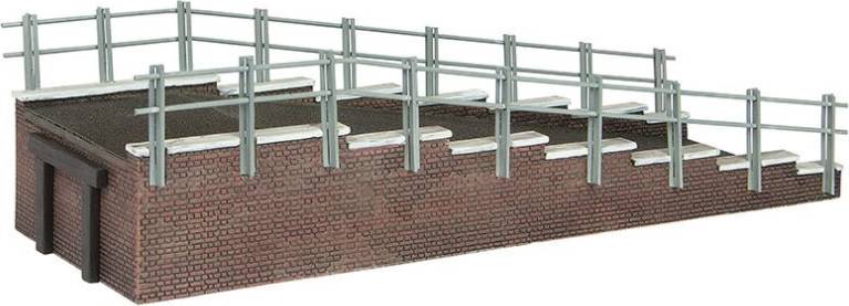 Bachmann Scenecraft Motorail Car Loading Point Pre-Built