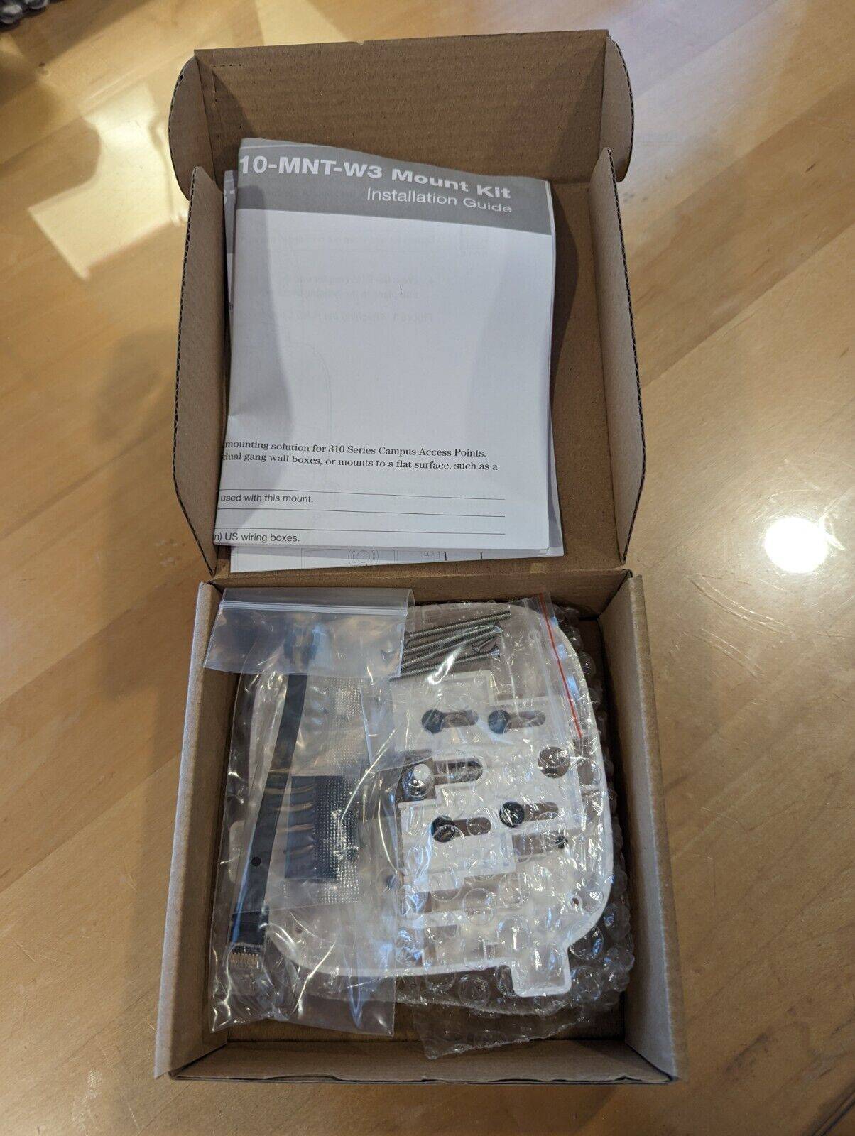 Surface Mount Wireless Access Point R0G64A