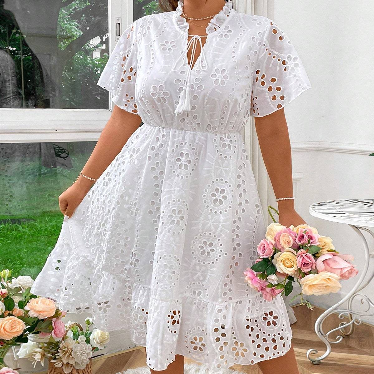 shein white lace dress SHEIN Women's Sleeveless Lace Back Tie Backless Wedding White Dress Size  Small