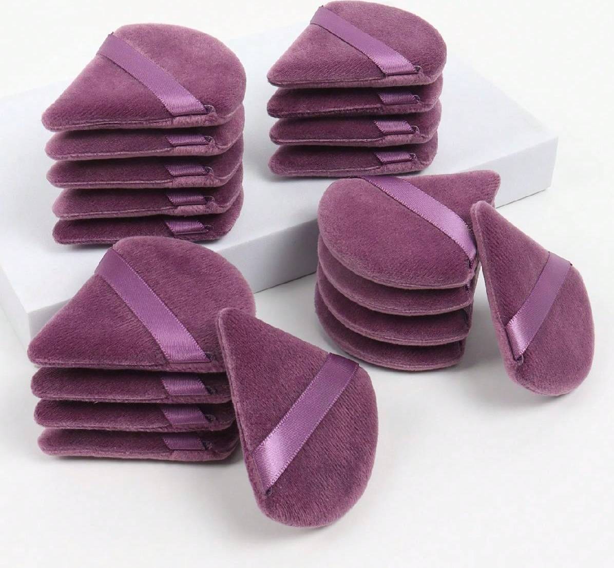 Shein Triangle-Shaped Velvet Powder Puff Set