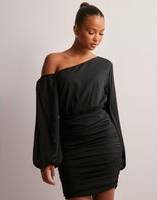 Nelly Sort Asymmetric Ruched Dress
