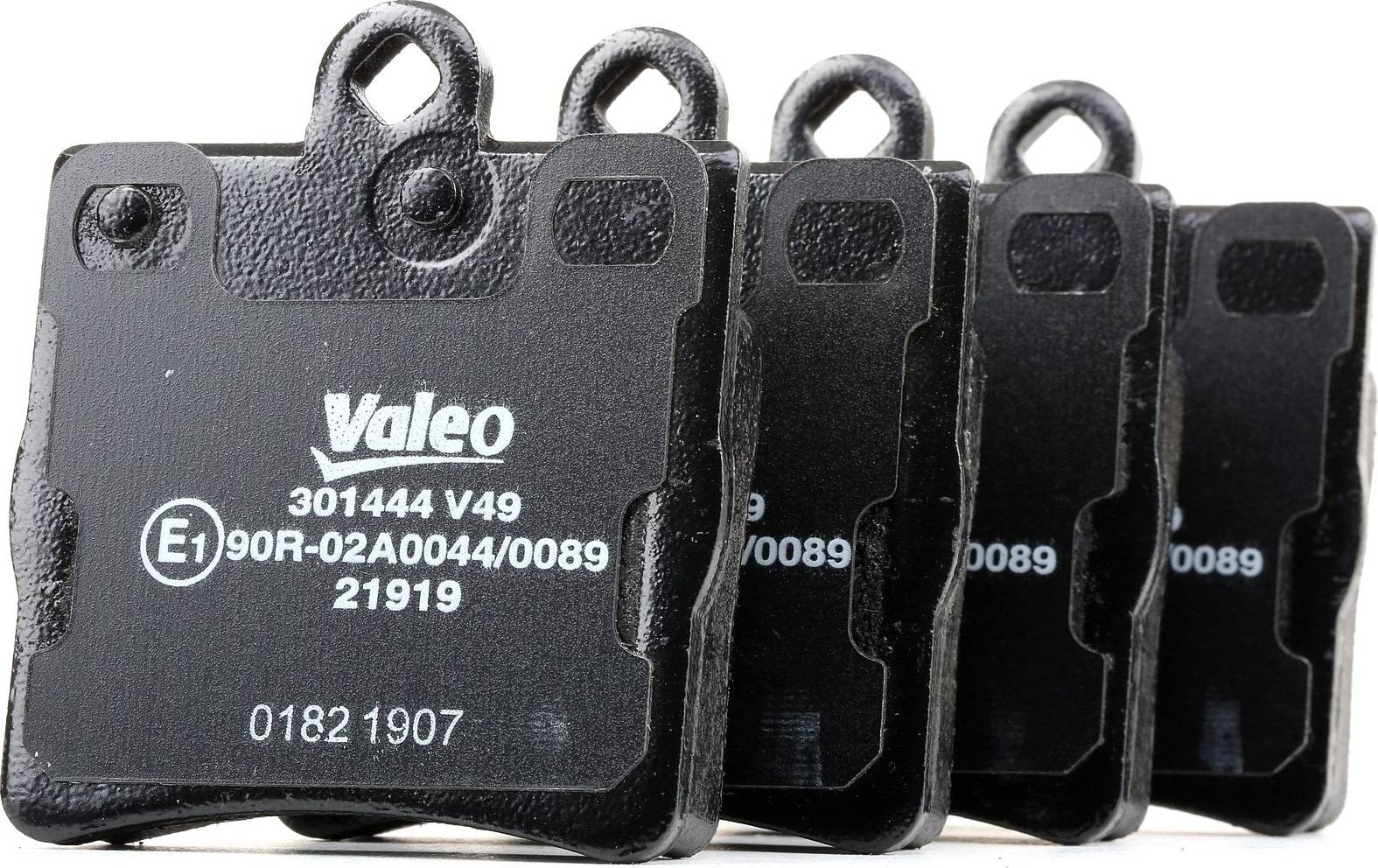 Valeo Brake Pad Set Rear Axle Without Integrated Wear Sensor