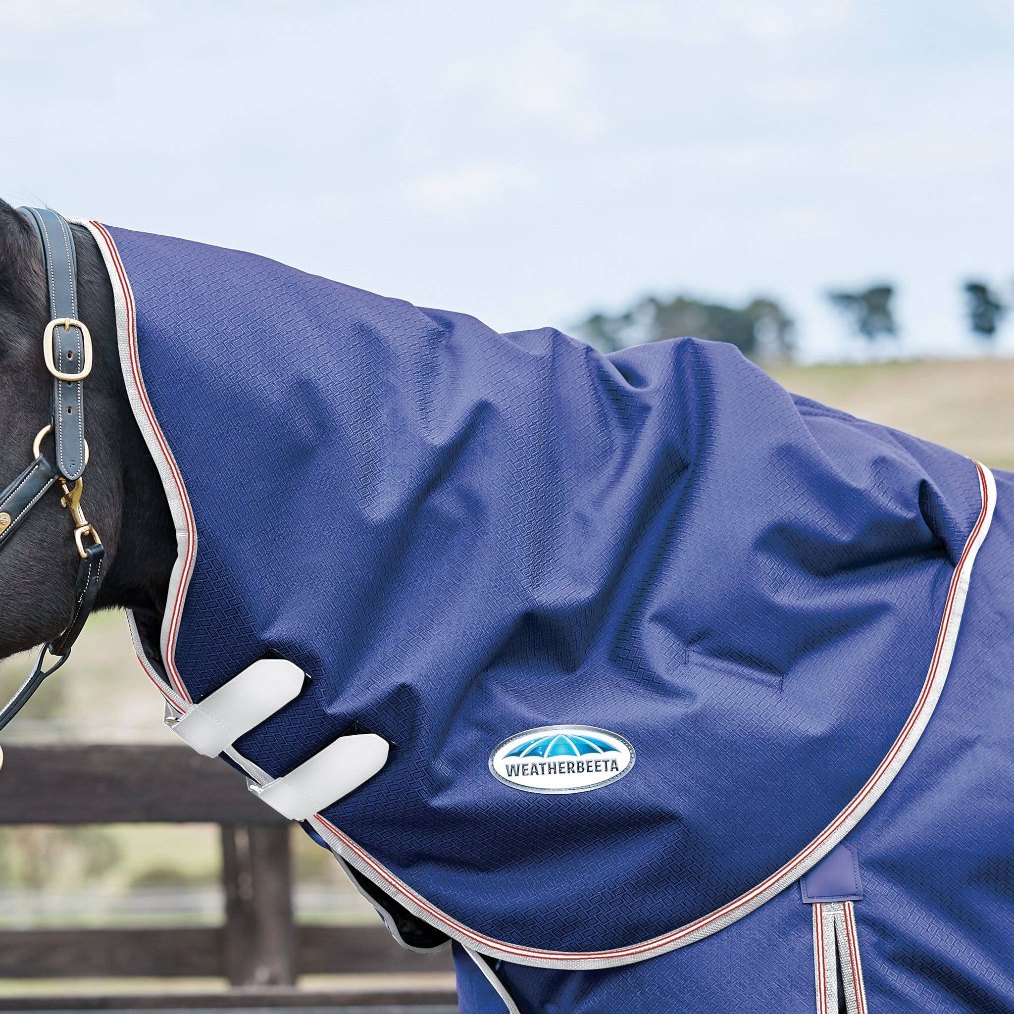 Weatherbeeta Comfitec Essential Neck Rug Navy/Silver/Red: War