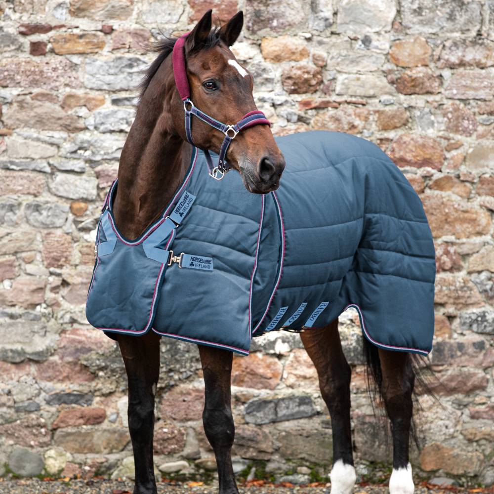 Rambo optimo Horseware Rambo Optimo Stable Rug 200g Navy/ Burgundy Stalldecke