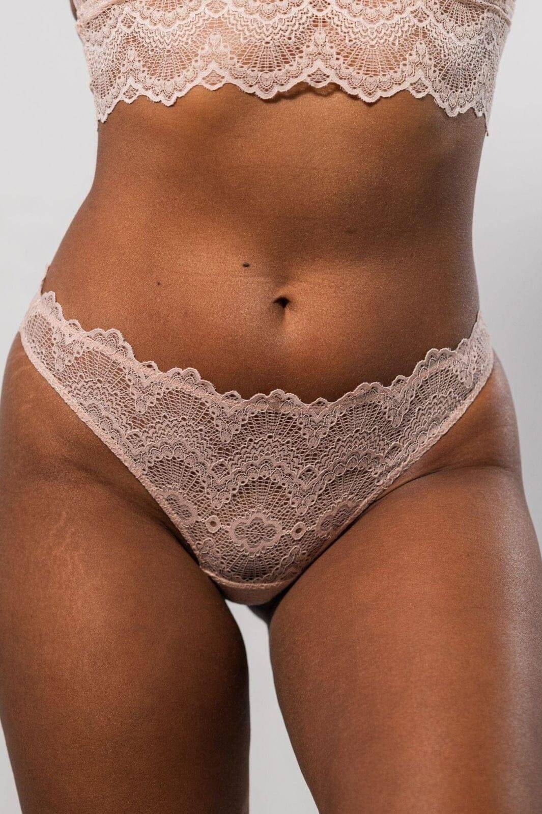 String - Nude