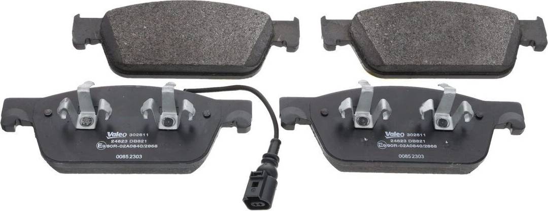 Valeo Essential Front Axle Brake Pad Set