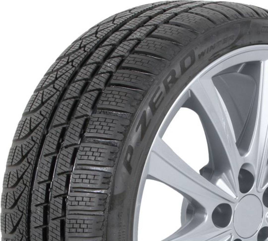 Pirelli P Zero Winter 295/30 R21
