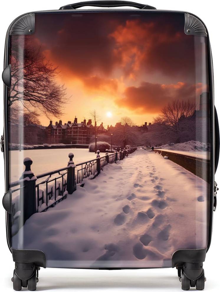 Warren Reed Warren Reed Designer Large Snowy Walk London Suitcase