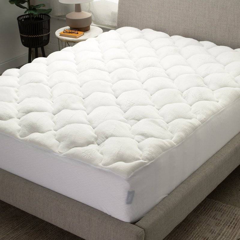 Cooling mattress topper Cheer Collection Plush Bamboo Topper -