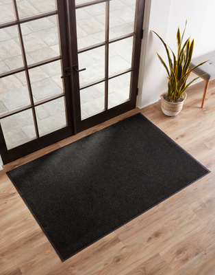 Project Source Polyester Rectangular Indoor Utility Mat 4-ft x 6-ft Black