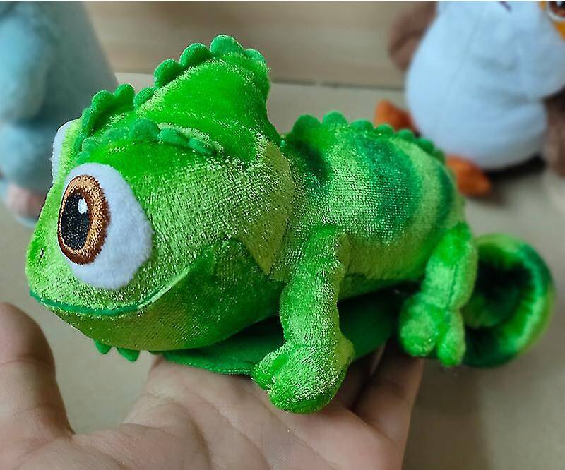 Tangled Pascal Shoulder Plush Toy