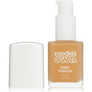Models Own Runway Foundation SPF30 Chestnut - 30 ml