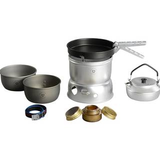 Spritbrænder Trangia 27 Small, 1000 W + 2 kasseroller i HA / hårdanodiseret aluminium + 1 stegepande i NS / Non Stick-teflon + vindskærm i UL / UltraLight-aluminium + 1 kaffekande + gribetang + rem, Uden brændstof