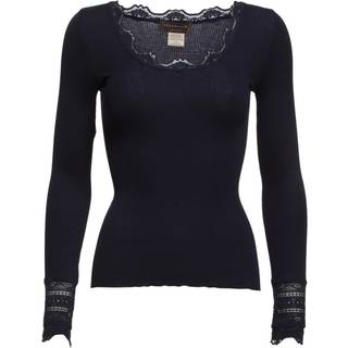 RWBenita LS O-neck Lace Top