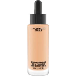 MAC Studio Waterweight SPF 30 Foundation NC30 30 ml