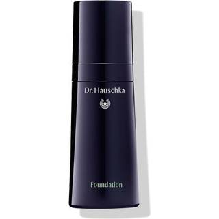 Dr. Hauschka Foundation 30 ml #06 Walnut