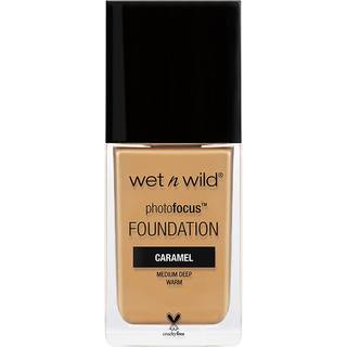 v?d n vildt foto fokus matte v?ske fundament karamel vegansk & grusomhedfri