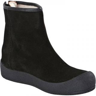 Shepherd of Sweden Elin Black, 40