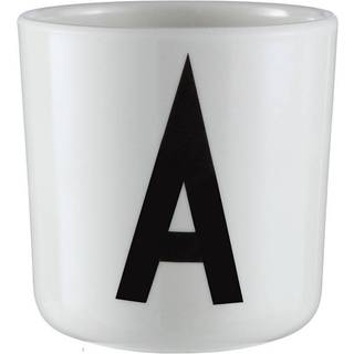 Design letters melamine cup bogstav J