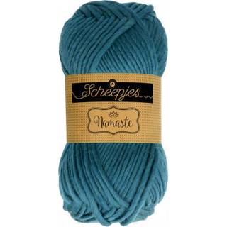 Scheepjes Namaste 610 Tree Indhold: 50% ren ny uld og 50% akryl Vægt/længde: 100 g = ca. 85 meter Anbefalede pinde: 8 mm Strikkefasthed: 12 m, 13 p til 10 cm Vaskes i hånden.