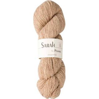Permin Sarah 01 Råhvid Indhold: 50% merinould, 50% shetlandsuld Vægt/længde: 50 g = ca. 270 meter Anbefalede pinde: 3 mm Strikkefasthed: 10 x 10 cm = 26 m x 38 p Vask: Maskinvask 30 ℃ / Tåler ikke tørretumbling.