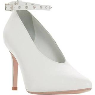 Exploring Friendships, Puberty and Relationships