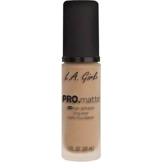 L.A. Girl Cosmetics PRO. Matte HD Langtidsholdbar foundation med mat effekt Skygge Bisque 30 ml - 30 ml