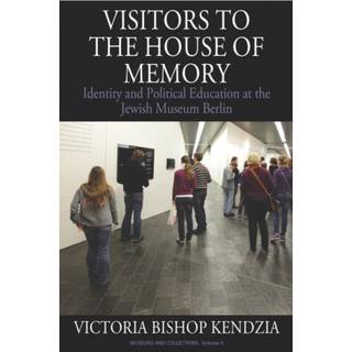 Visitors to the House of Memory