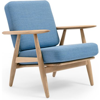 Hans J. Wegner Cigaren GE240 Lænestol - vores Showrooms model