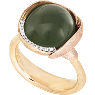 OLE LYNGGAARD COPENHAGEN Lotus 3, 18 kt. guld ring med serpentin og brillanter