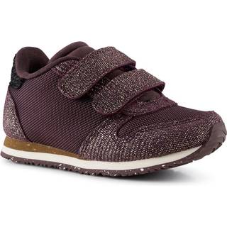 Sneakers, Fudge, 33