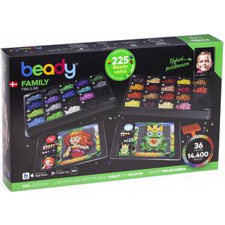 Beady Family 14.400 perler 501 Indeholder: Beadys app, som bare gør perlelægning sjovere Adgang tilhundredevis af flotte perlemotiver 14.400 Hama perler 36 forskellige perlefarver 8Beady perleplader 1 Beady perleskraber 225Beady Coins.