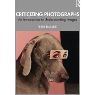 Criticizing Photographs