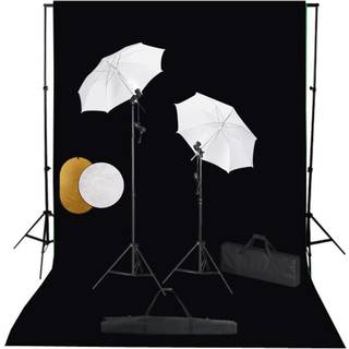 fotostudieudstyr med lamper, paraplyer, baggrund og reflektor