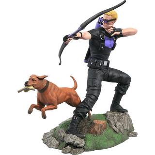 MARVEL - Hawkeye with Pizza Dog - Statue Gallery Diorama 23cm