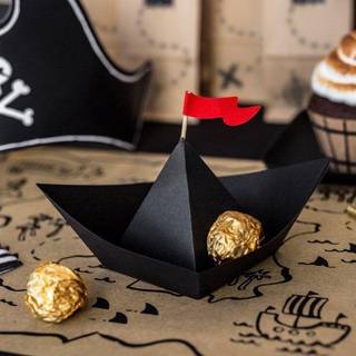 Piratskib dekorationer