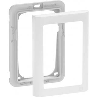 LK FUGA Soft designramme med monteringsramme 1 1/2 modul hvid