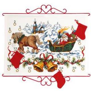 Broderikit Julemand v/ kirke 55 x 42 cm B5125/55 Traditionelt julemotiv af en kirke. Mål: 55x42 cm. Kors- og stikkesting på hvid Aida stof. 21 DMC Mouliné farver inkluderet. Komplet pakke inkl. fittingen, ekskl. beslag.