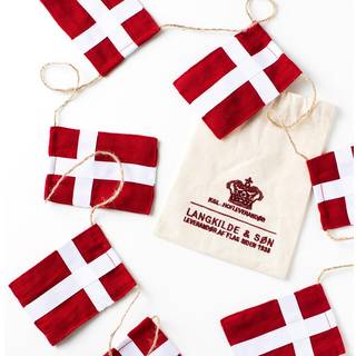 Stor flagranke med dannebrogsflag