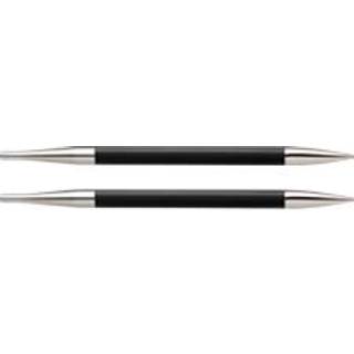 KnitPro KARBONZ UDSKIFTBARE rundpinde (3-8.00mm) 5.50 mm Indhold:2 udskiftbare pinde Materialer:Kulstof (carbon) og messing Typer:Strømpepinde, faste rundpinde og udskiftbare rundpinde Størrelser: 3.00-8.00 mm Kabel medfølger ikke.