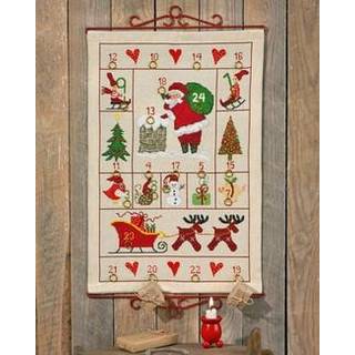 Broderikit Kalender Moderne 40 x 57 5135/40 Elegant Kalender Moderne broderisæt. Nem at sy med Aida 357/50 stof. Kompakte mål: 40x57 cm. Delikate rustikke nuancer. Pakke med ringe, beslag følger ikke.